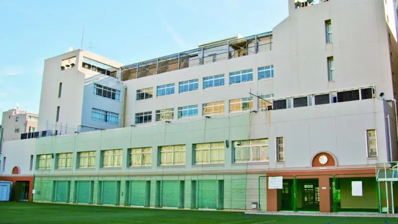 施設 | 早稲田中学校・高等学校